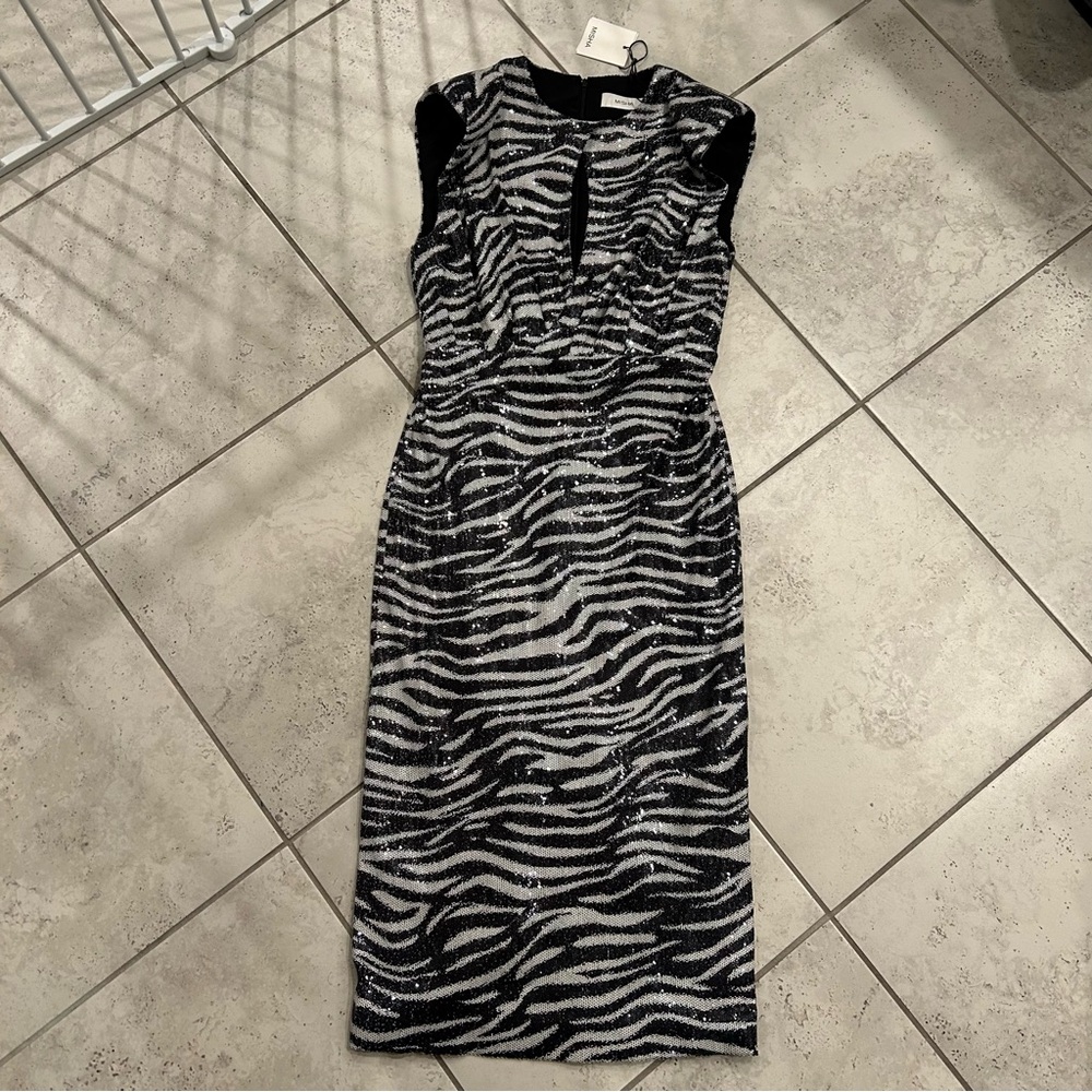 NEW MISHA Susanita Printed Sequin Dress SIZE 10 - Picture 2 of 12